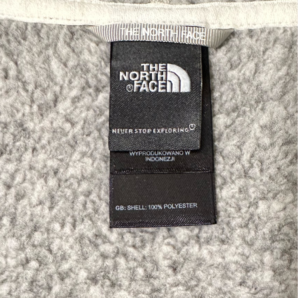 The North Face Light Gray Sherpa Jacket - Picture 4 of 6